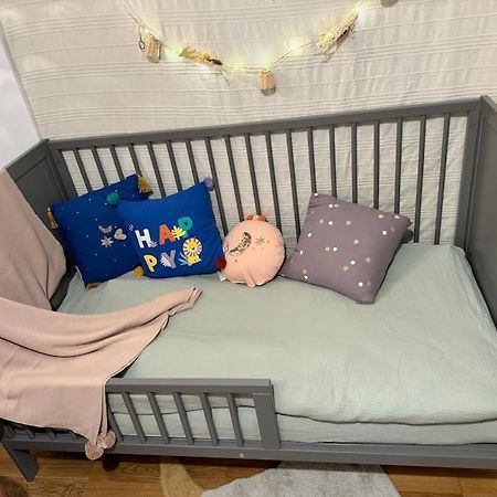 Cosy Maisonette แวร์ซาย ภายนอก รูปภาพ