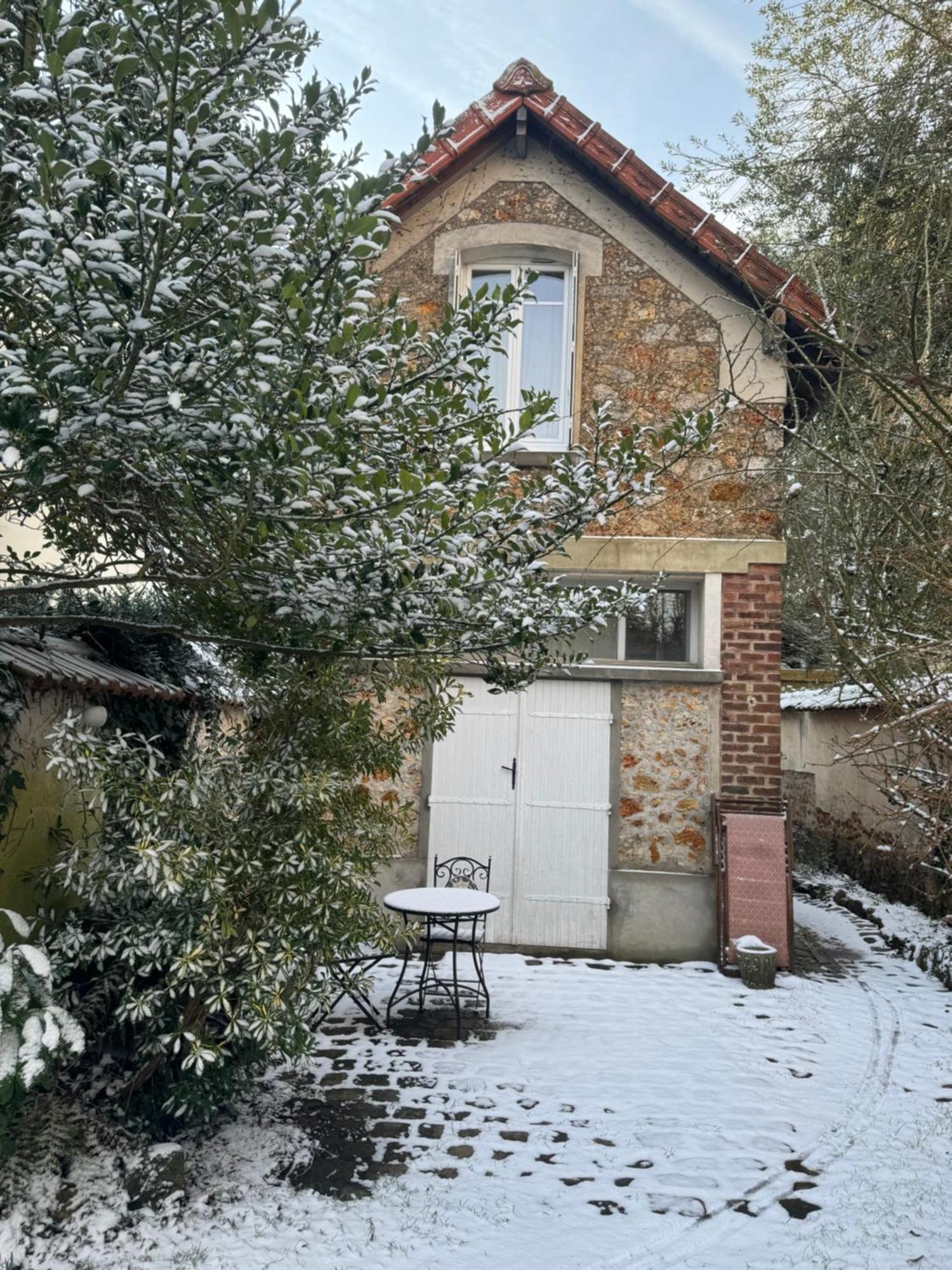 Cosy Maisonette แวร์ซาย ภายนอก รูปภาพ