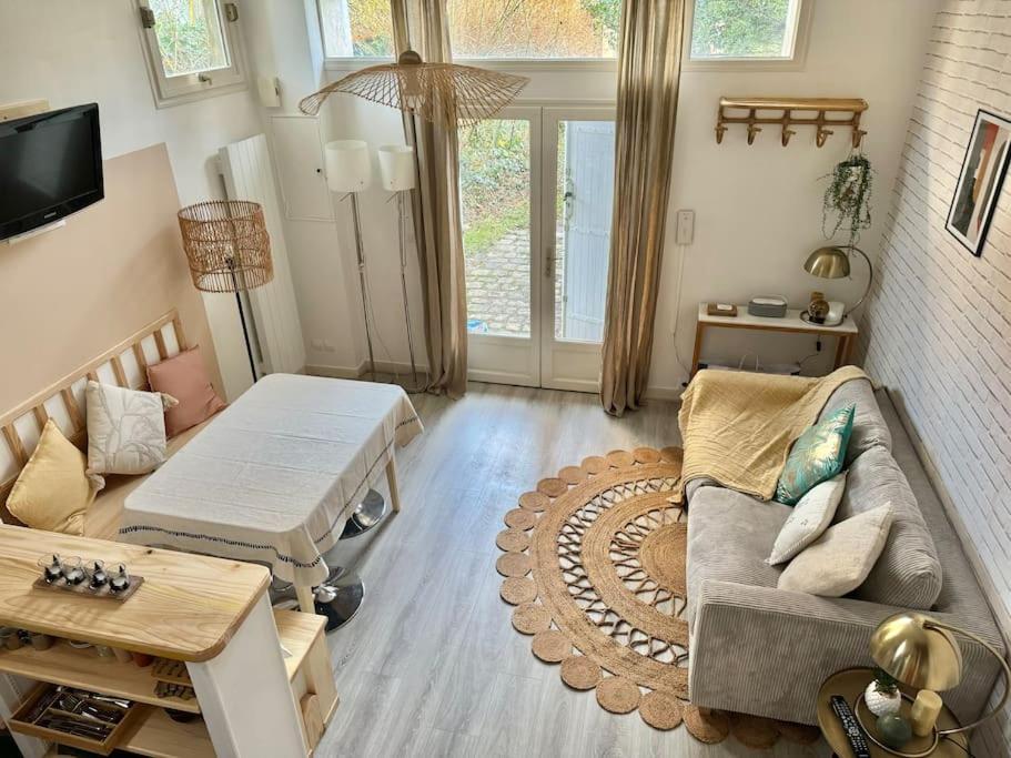 Cosy Maisonette แวร์ซาย ภายนอก รูปภาพ